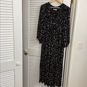 Doen Black and Cream Floral Dress